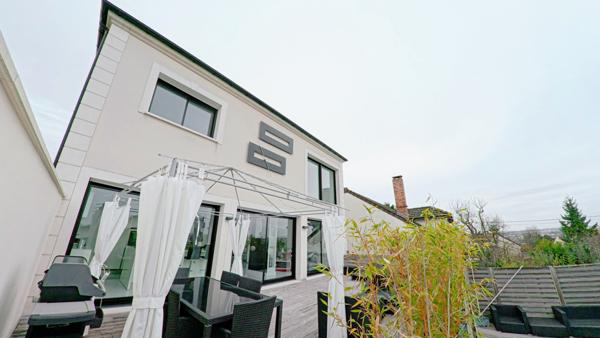 Maison 5 pièces - 150 m² Bien prestige