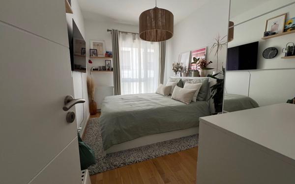 Appartement à vendre    3 pièces • 58,61 m2 La Varenne - Saint-Maur-des-Fossés