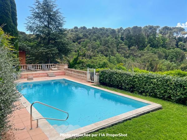 Maison Mougins 250 m² avec piscine