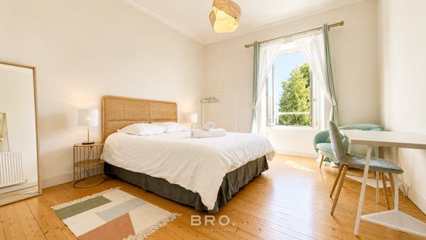 LE SHOWROOM – APPARTEMENT DE CHARME AU CŒUR DE VANNES