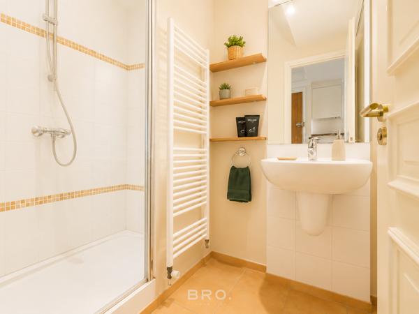 LE SHOWROOM – APPARTEMENT DE CHARME AU CŒUR DE VANNES