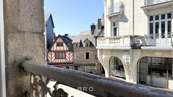 LE SHOWROOM – APPARTEMENT DE CHARME AU CŒUR DE VANNES