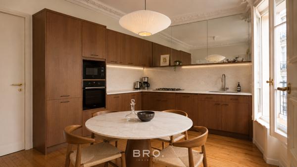 LE SHOWROOM – APPARTEMENT DE CHARME AU CŒUR DE VANNES