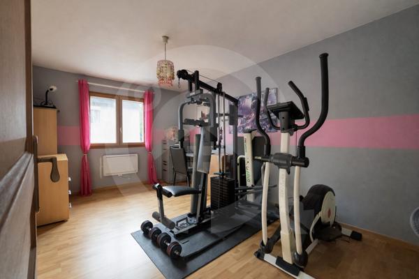 Corps de ferme rénové 275 m² ARTHAZ PND -  6 chambres