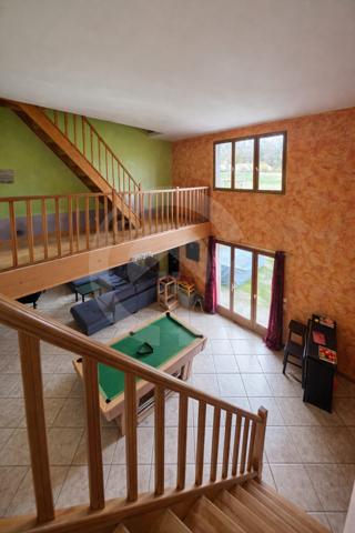 Corps de ferme rénové 275 m² ARTHAZ PND -  6 chambres