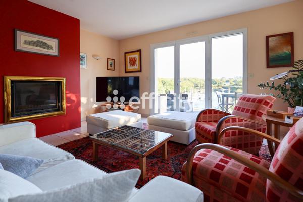 Maison 6 pièces - 215 m²