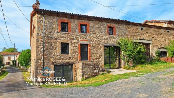 CUNLHAT – BELLE MAISON EN PIERRES RÉNOVÉE – JARDIN 500 M² – GRANGE