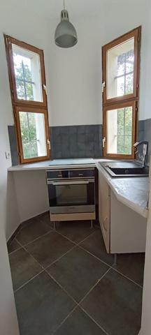 Appartement dans une belle demeure et environnement de qualité.