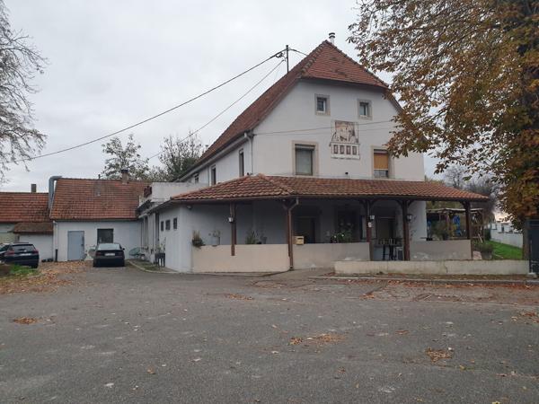 Bel immeuble sur 18 ares