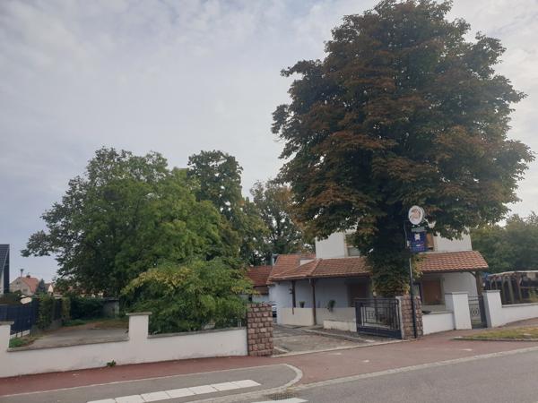 Bel immeuble sur 18 ares