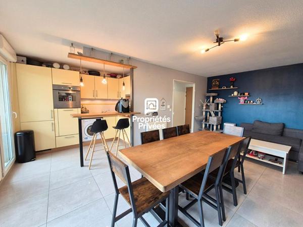 Appartement 2 pièces avec terrasse et parking - Collonges 01550