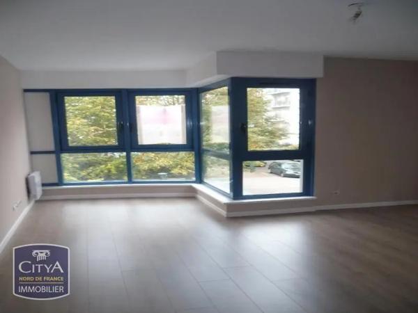 Appartement à louer 2 pièces 37.15m² Lille (59800)