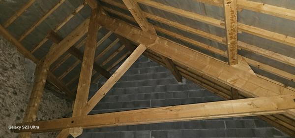 Corps (38970) Grandes combles à aménager de 160 m² à Corps (Isère) avec option appt T5