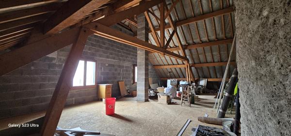 Corps (38970) Grandes combles à aménager de 160 m² à Corps (Isère) avec option appt T5