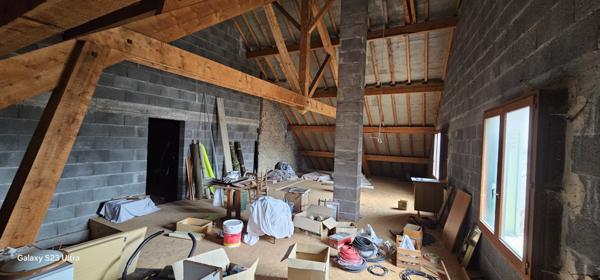 Corps (38970) Grandes combles à aménager de 160 m² à Corps (Isère) avec option appt T5