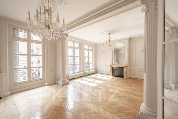 Magnifique appartement de réception en plein coeur du 8 eme