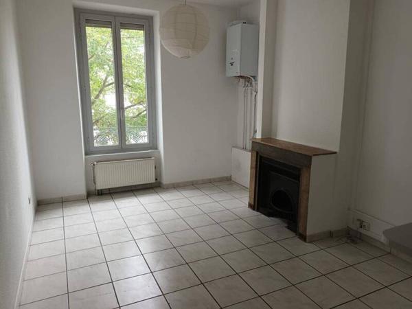 Appartement 2 pièces                                        - 69007 Lyon 7e  Arrondissement Réf : 5160