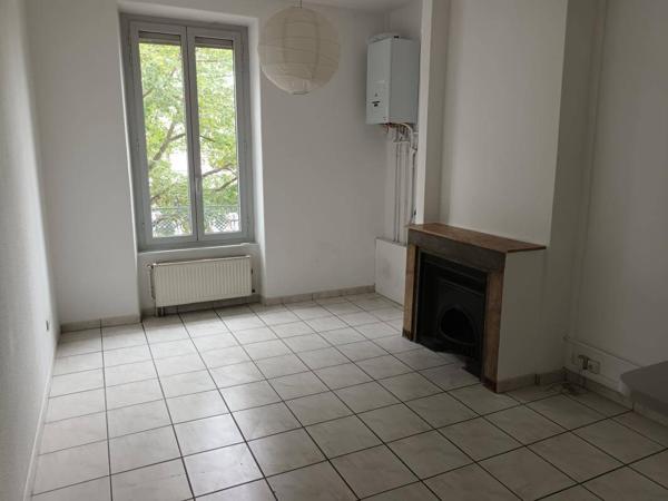Appartement 2 pièces                                        - 69007 Lyon 7e  Arrondissement Réf : 5160