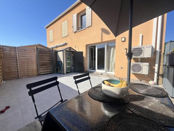 Appartement
         3 pièces
        - 52 m² 355 000 € *