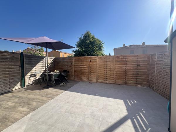 Appartement
         3 pièces
        - 52 m² 355 000 € *