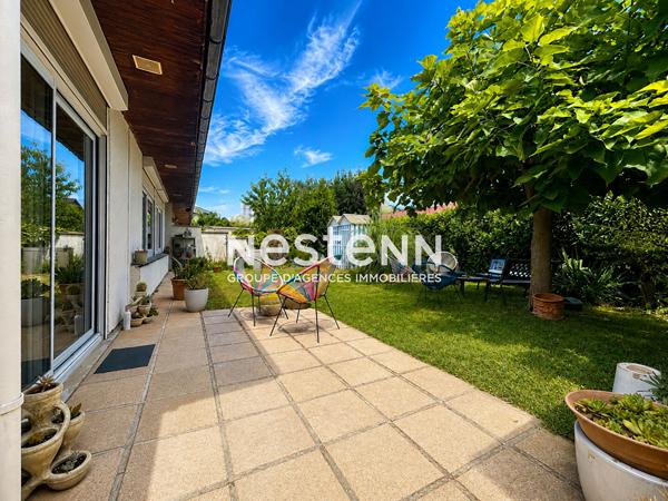 Maison plain-pied rénovée de 140 m²  - Vénissieux Plateau - Maison Venissieux #TRAMWAY T4#ECOLE#SECTEUR RESIDENTIEL
