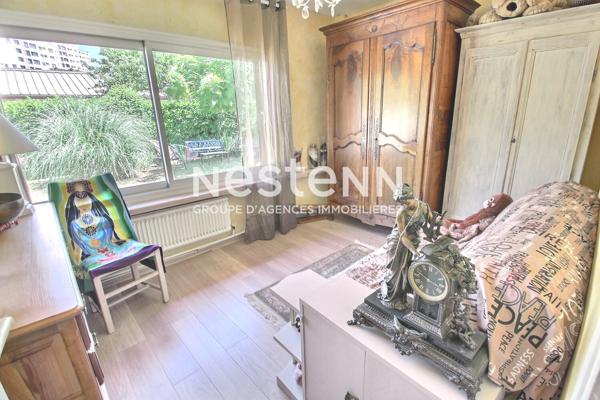 Maison plain-pied rénovée de 140 m²  - Vénissieux Plateau - Maison Venissieux #TRAMWAY T4#ECOLE#SECTEUR RESIDENTIEL