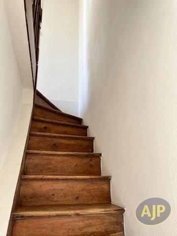 Maison à louer Saintes : 3 pièces, 51m² avec 2 chambre(s) à 750€ - AJP Immobilier Saintes
