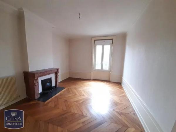Appartement à louer 4 pièces 120.81m² Saint-Chamond (42400)