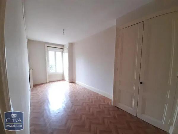 Appartement à louer 4 pièces 120.81m² Saint-Chamond (42400)