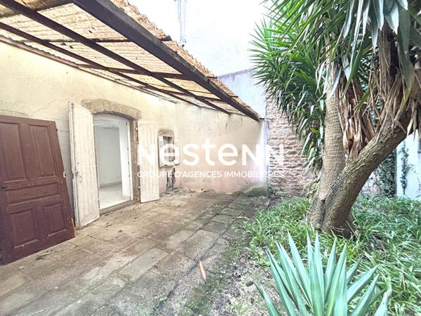 Appartement à vendre à VANNES en RDC à rénover T2 ou grand studio quartier Saint Patern