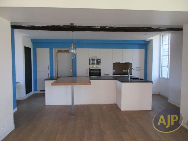 Biens de prestige à vendre Beaupreau En Mauges : 424 400 € - AJP Immobilier Saint-Macaire-en-Mauges
