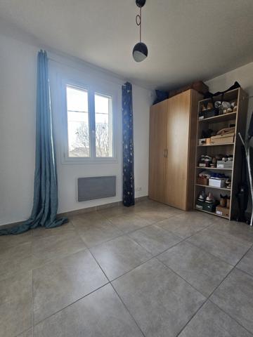 Uchaud (30620) Maison récente en R+1 - 30620 - Uchaud