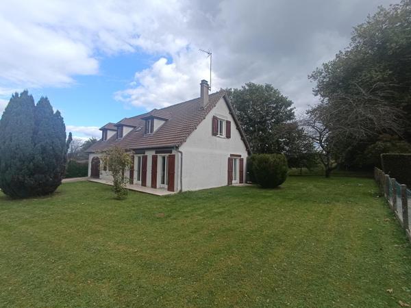 Pavillon des années 1980 à remettre au goût du jour