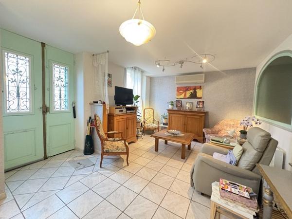 Appartement à louer 595 € CC Gabian 3 p 82 m² DPE C