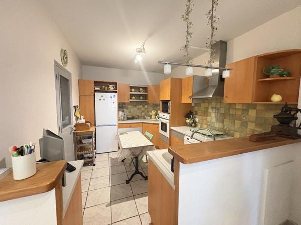 Appartement à louer 595 € CC Gabian 3 p 82 m² DPE C