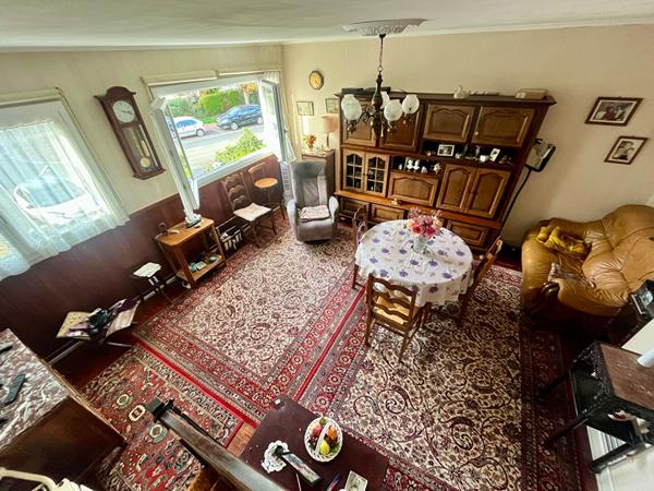 MAISON DE VILLE AVEC JARDIN A VILLEPREUX