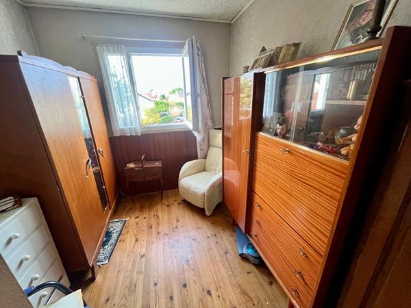 MAISON DE VILLE AVEC JARDIN A VILLEPREUX