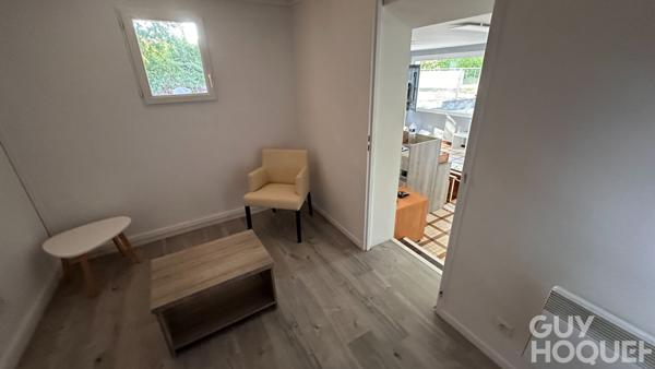 Local commercial Saint Benoit 300 m2 au sol