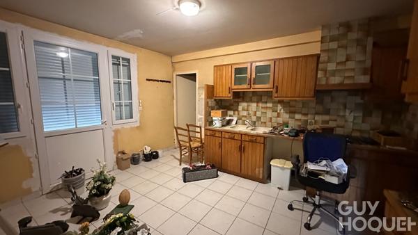 Local commercial Saint Benoit 300 m2 au sol