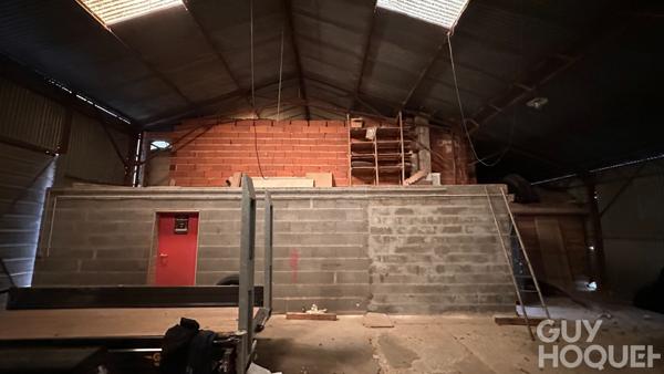 Local commercial Saint Benoit 300 m2 au sol