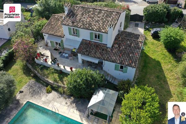 Villa 5 PIECES 4 CHAMBRES 134 M2 GRANDE PISCINE AVEC TERRASSES