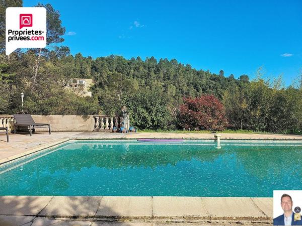 Villa 5 PIECES 4 CHAMBRES 134 M2 GRANDE PISCINE AVEC TERRASSES