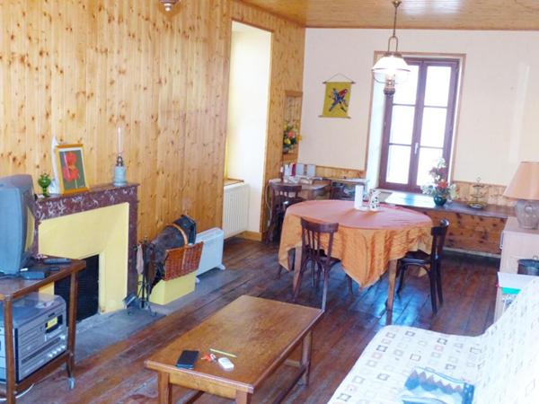 Immeuble Landos  - 5 appartements - 205.01 m²