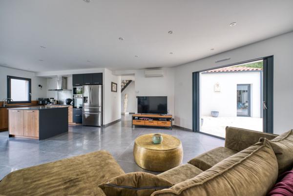 Propriété contemporaine d'exception - Elégance et raffinement