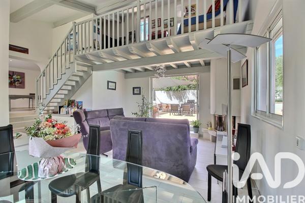 Maison à vendre 8 pièces 185 m² Bandol