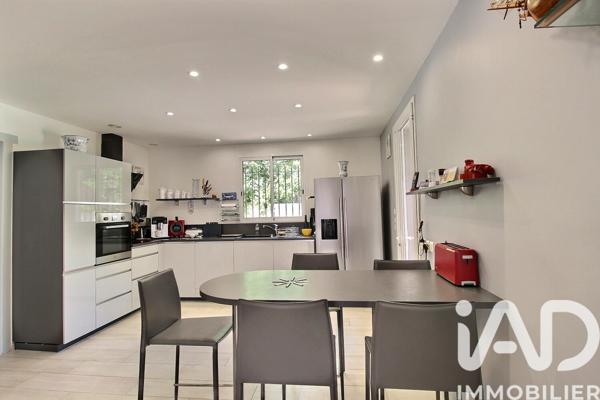 Maison à vendre 8 pièces 185 m² Bandol