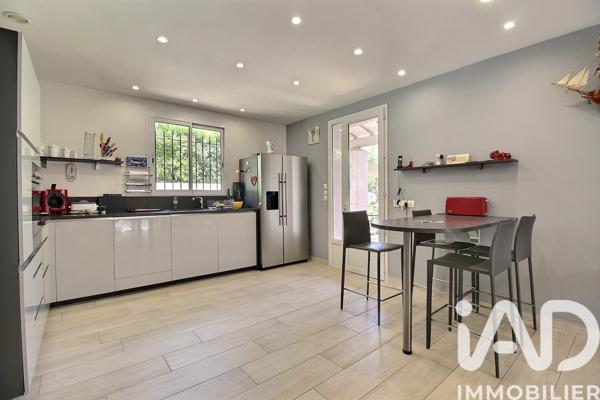 Maison à vendre 8 pièces 185 m² Bandol