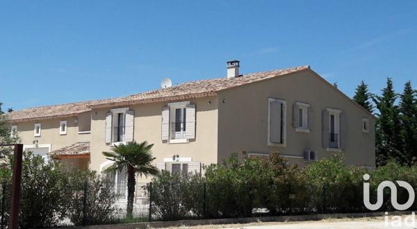 Bâtiment de 370 m² à Beaumettes (84220)