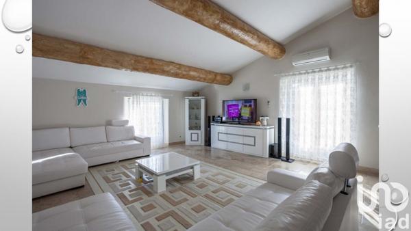 Bâtiment de 370 m² à Beaumettes (84220)