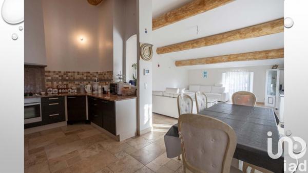 Bâtiment de 370 m² à Beaumettes (84220)